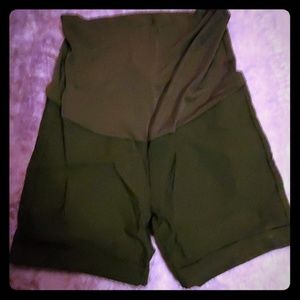 Maternity shorts